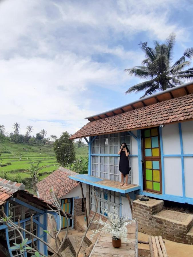 Kai Swargaloka Hotell Bandung Exteriör bild