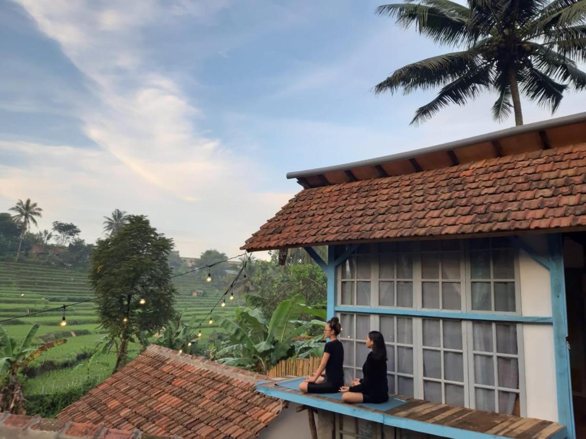 Kai Swargaloka Hotell Bandung Exteriör bild