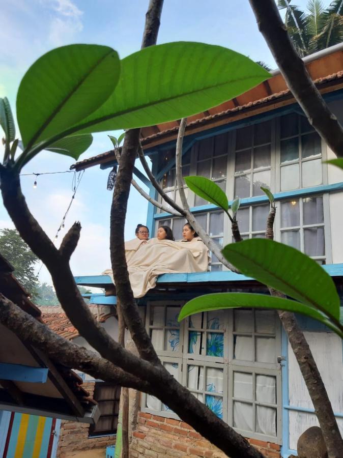Kai Swargaloka Hotell Bandung Exteriör bild