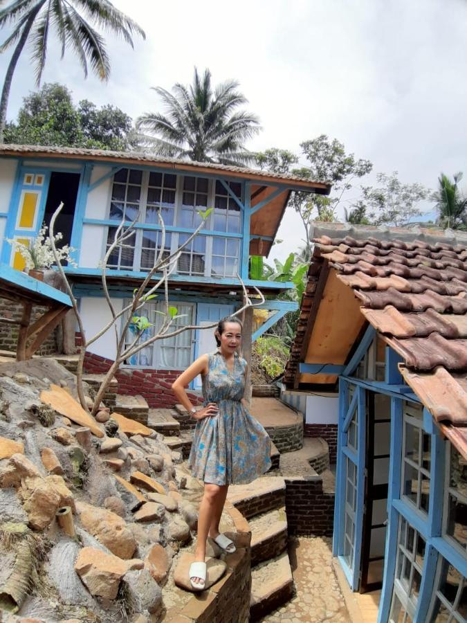 Kai Swargaloka Hotell Bandung Exteriör bild