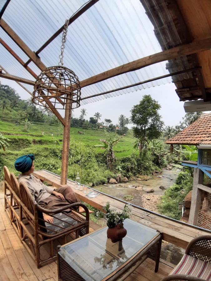 Kai Swargaloka Hotell Bandung Exteriör bild