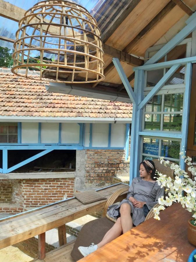 Kai Swargaloka Hotell Bandung Exteriör bild
