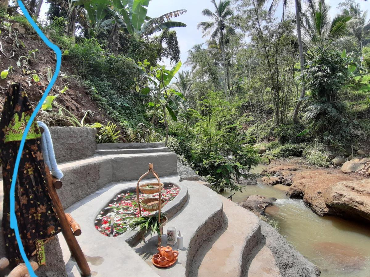 Kai Swargaloka Hotell Bandung Exteriör bild